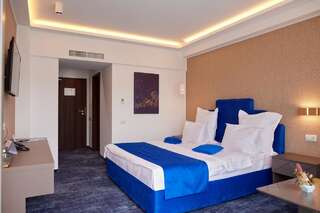 Отель Stavros Hotel Мамая Двухместный номер Делюкс с 1 кроватью (для 2 взрослых и 1 ребенка)-3